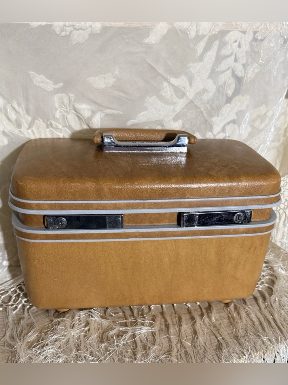Vintage Samsonite Profile Train Case Hard Shell in Camel